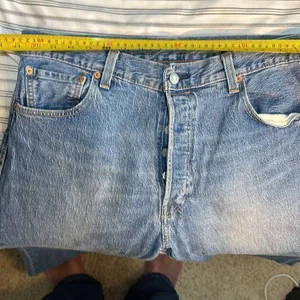 LEVIS 501/93 Button Fly Denim Waist: 34, Inseam: 27 inches thumbnail 3