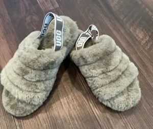 UGG Fluff Yeah Slide Sage Green Sheepskin Logo Strap Slippers Size 8 1095119 thumbnail 1