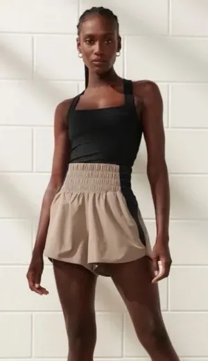 Abercrombie YPB motion‎ TEK lined fly away shorts in Tan and Black Size Small thumbnail 1