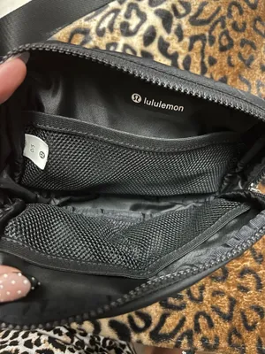 Lululemon Belt Everywhere Bag Black thumbnail 4
