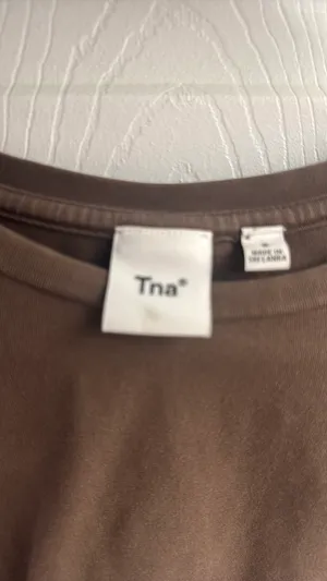 Aritzia TNA Cropped Long Sleeve thumbnail 5