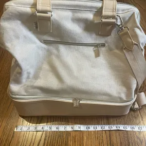BEIS The Weekender Large Bag in Beige thumbnail 2