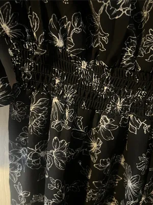 Ava & Viv Black Floral V-Neck Pant Jumpsuit with Elastic Waist thumbnail 3
