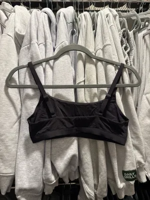 Skims Scoop Bralette thumbnail 2