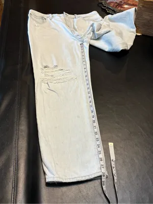 Madewell Light Blue Distressed Boyfriend Jeans size 32 thumbnail 11