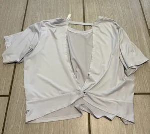 Fabletics Top thumbnail 2