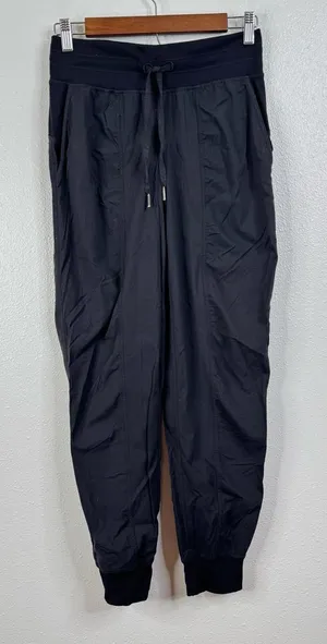 Lululemon Dance Studio Joggers Mid-Rise Black Size‎ 4 thumbnail 1