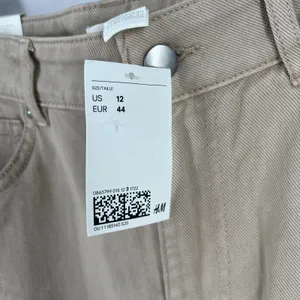 H&M Loose Mom Jeans Womens 12 Beige‎ Denim Cotton Logo Slim Fit High Waist New thumbnail 5