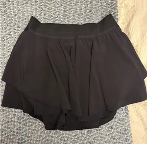 Lululemon Skirt Black 8 Women’s thumbnail 1
