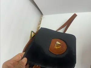 Vintage Moda Italiana Leather Brown Black Turnlock Crossbody Bag Handled Purse. thumbnail 12