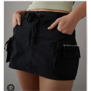 American Eagle Women's Size 000 Mini Cargo Skort Skirt Shorts Black Zipper thumbnail 2