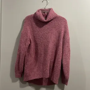Old Navy Shaker-Stitch Tunic-Length Turtleneck Sweater thumbnail 4