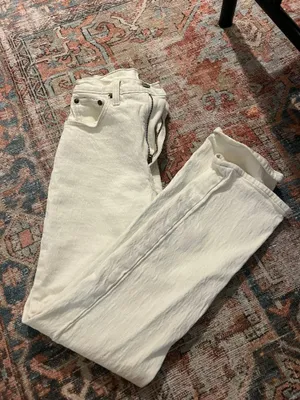 Abercrombie White Ultra High Rise Jeans thumbnail 4