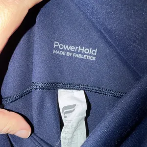 FABLETICS On-The-Go PowerHold High-Waisted pocket Legging navy white large‎ thumbnail 4