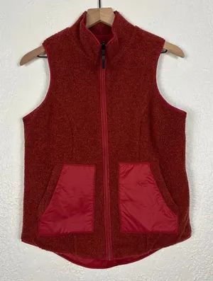 SmartWool Women's Anchor Line Reversible Sherpa Vest in Masala Size XS thumbnail 1