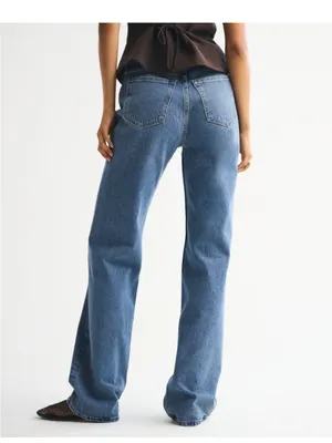 Abercrombie & Fitch The 90s Relaxed Jean High Rise Size 26R in Distressed Medium thumbnail 4