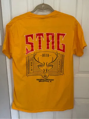 NWOT Gildan Brand Stag Beer Short Sleeve T-Shirt thumbnail 1