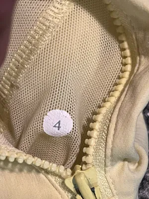 Womens sz4 Lululemon Street to Studio Jacket Mellow Lemon Yellow Full Zip thumbnail 9