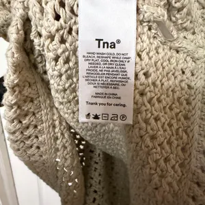 TNA‎ x ARITZIA dundas open knit sweater vest tan size large thumbnail 8