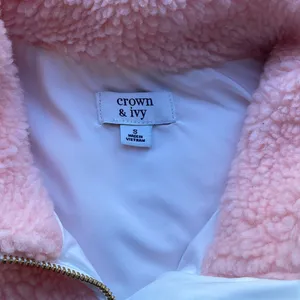Crown & Ivy Pink Fleece Vest thumbnail 7