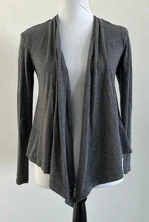 Ambiance Grey Cardigan Sweater Sz SM‎ thumbnail 1