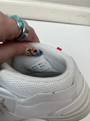 On Running The Roger Clubhouse Mid Women’s Lace Up Sneakers Size 8 White thumbnail 6