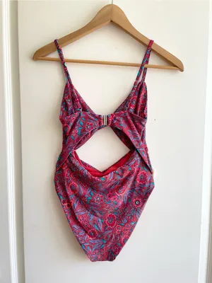 Veronica Beard Aniston Red Floral Print Cutout One Piece Swimsuit Size XS NWOT thumbnail 2