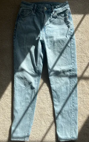 American Eagle Light Wash Straight Jeans thumbnail 1