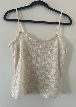 Old Navy Ivory White Lace Cami Top Medium Dainty Bridal Ethereal Romantic thumbnail 1