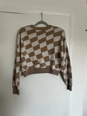 Hollister Brown White Checkered Cropped Sweater thumbnail 2