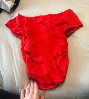 red short sleeve top thumbnail 1