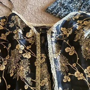 Victoria's Secret medium pajama top thumbnail 3
