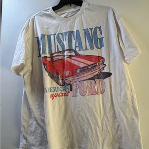 Ford Mustang Graphic Tee Red Size M thumbnail 2