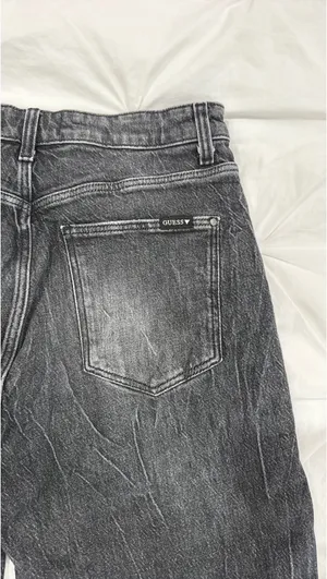 Guess Jeans thumbnail 3