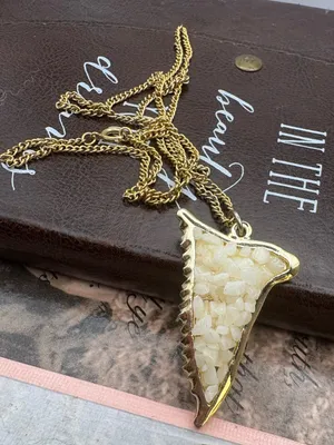 Shark Tooth Pendant Necklace Coastal Boho Style thumbnail 4