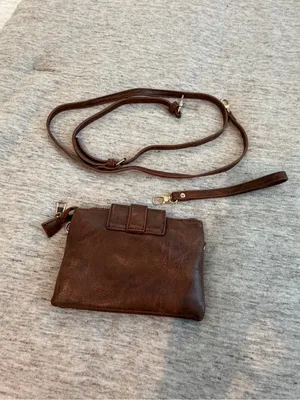 🍁 Madison West Brown Leather Crossbody Clutch Wristlet with Gold Hardware thumbnail 2