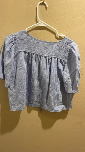 lost size small top thumbnail 2
