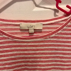 Ann Taylor‎ Loft Womens Medium Red White Striped Long Sleeve Modal Blend Shirt thumbnail 2