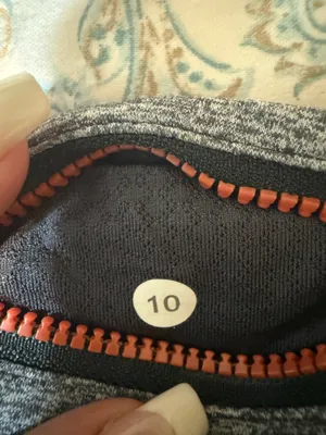 Lululemon 2.5" Speed Up Shorts thumbnail 4