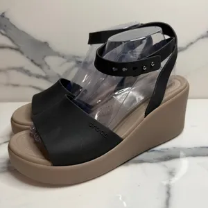 Crocs Women's Black Wedge Platform Brooklyn Sandals Sz 9 Comfort Casual Strappy thumbnail 3