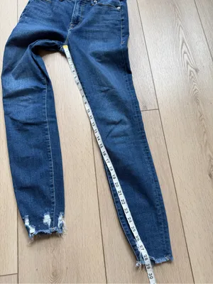 Good American Good Legs Chewed Hem Skinny Jeans Size 4/27 Style GLCH367T thumbnail 10