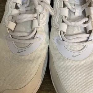 Nike Air Max Volley white women’s tennis trainers size 9 thumbnail 4