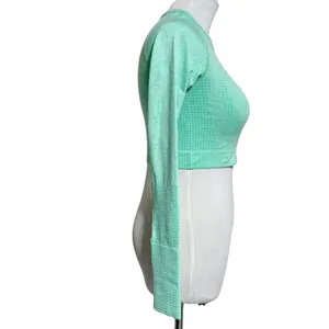 Gymshark Medium Cropped Long Sleeve Shirt Athletic thumbnail 2