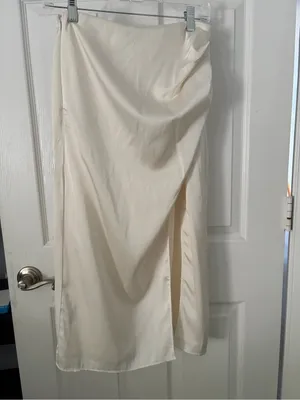 Abercrombie & Fitch White Satin Ruched Midi Skirt thumbnail 6