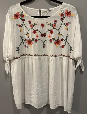 JODIFL Embroidered Blouse thumbnail 1