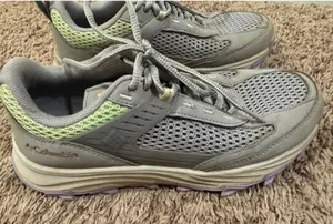 Columbia Women's‎ Trail Hiking Shoes Gray Green Lace Up Size 7.5 thumbnail 1