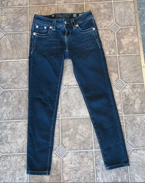 Miss Me Signature Skinny Crop Jeans Dark Wash 24 Angel Wing Cross thumbnail 3