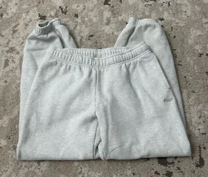 TNA Cozy Fleece Mega Fit Jogger Sweatpants Size XXS in Heather Gray thumbnail 1
