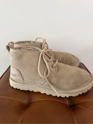 UGG Womens Neumel Sand Beige Taupe Chukka Boots Size 8 Lace Up Fur lined 1094269 thumbnail 2