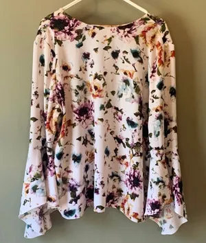 Bell Sleeve Blouse Multiple Size XL thumbnail 1